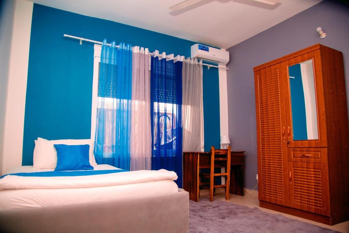 Two Storey Three Bedroom House Apartament