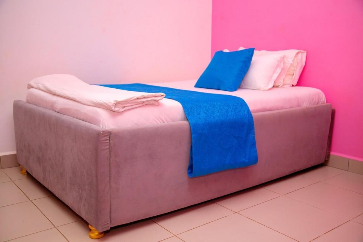 Apartament Two Storey Three Bedroom House